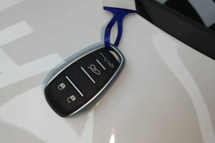Used Alfa Romeo Giulia 2020 2.0T 280HP Midnight Phantom Limited Edition Vehicle Key