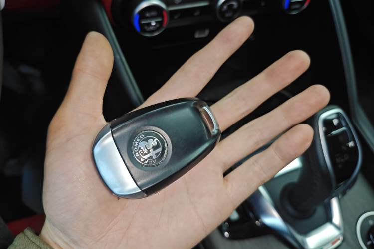 Used Alfa Romeo Giulia 2020 2.0T 280HP VIRTU Limited Edition Vehicle Key