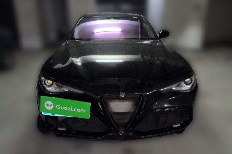 Used Alfa Romeo Giulia 2021 2.0T 280HP Luxury Sport Edition Front