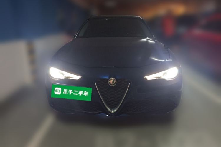 Used Alfa Romeo Giulia 2021 2.0T 280HP Luxury Edition Front
