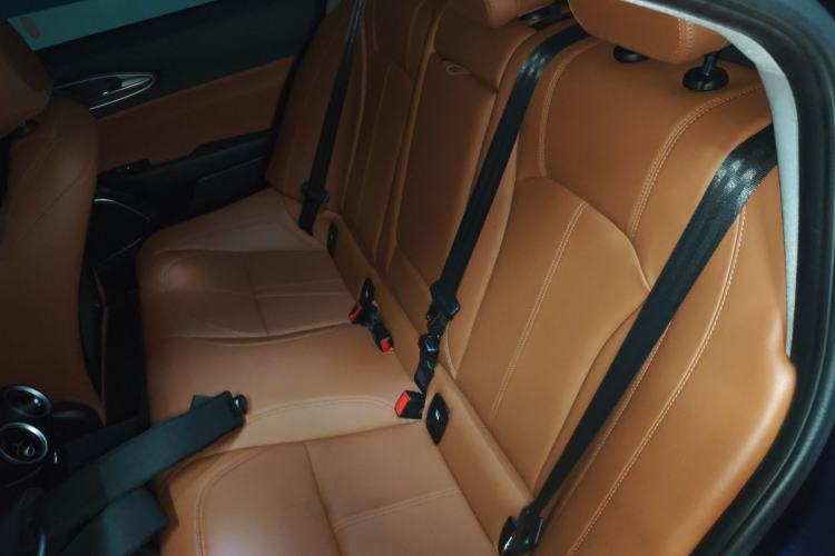 Used Alfa Romeo Giulia 2021 2.0T 280HP Luxury Edition Left Rear Seat