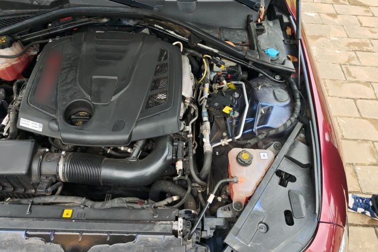 Used Alfa Romeo Giulia 2021 2.0T 280HP Luxury Edition Engine Bay Left
