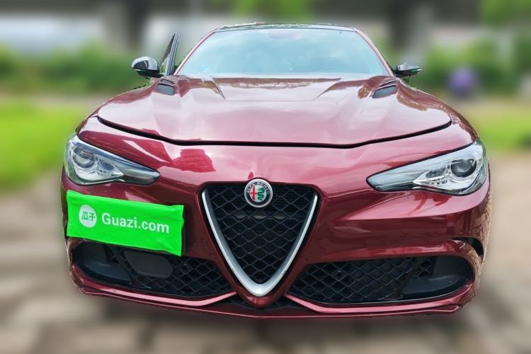Used Alfa Romeo Giulia 2021 2.0T 280HP Luxury Edition Front