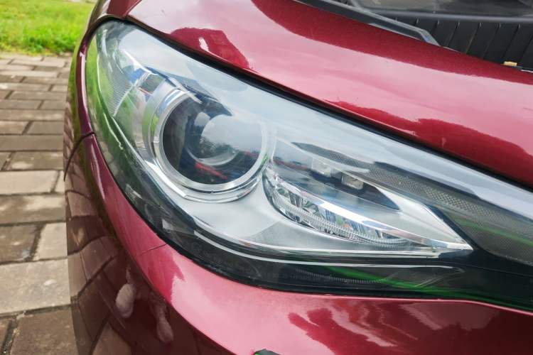 Used Alfa Romeo Giulia 2021 2.0T 280HP Luxury Edition Right Front Headlight