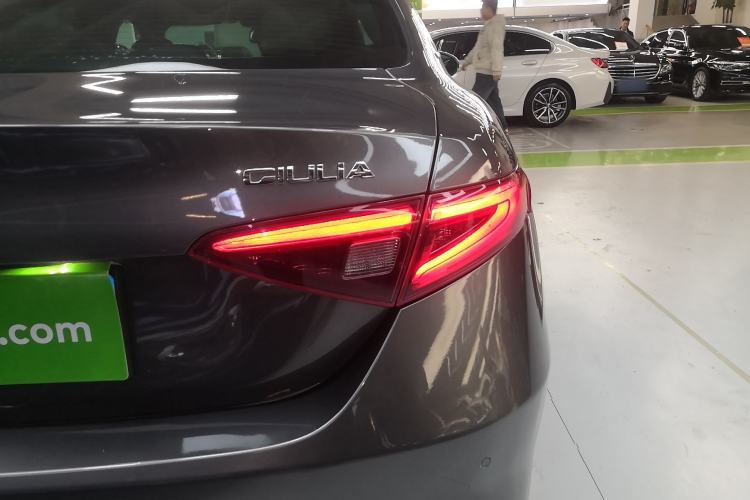 Used Alfa Romeo Giulia 2021 2.0T 280HP Luxury Edition Right Rear Taillight