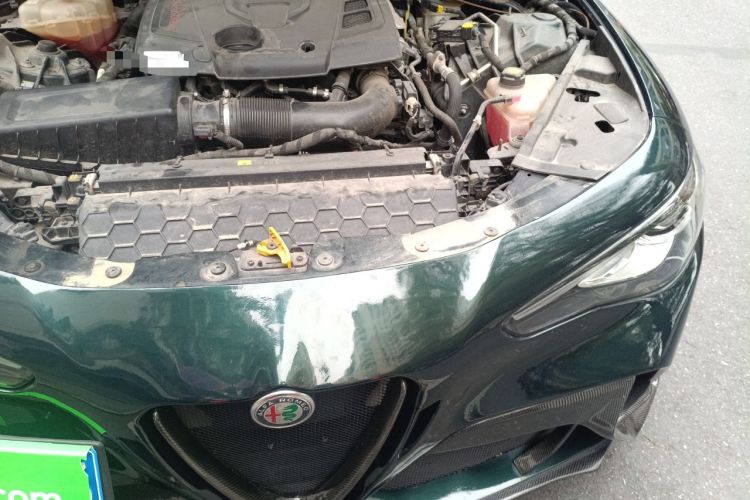 Used Alfa Romeo Giulia 2021 2.0T 280HP Luxury Edition Engine Bay Left