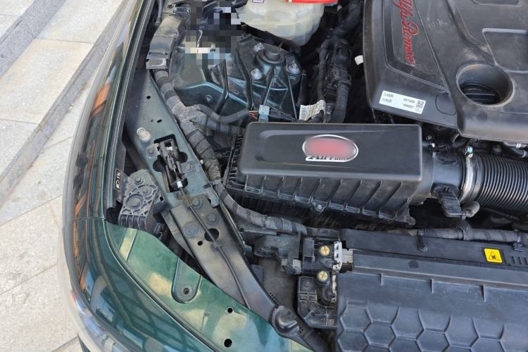 Used Alfa Romeo Giulia 2021 2.0T 280HP Luxury Sport Edition Engine Bay Right
