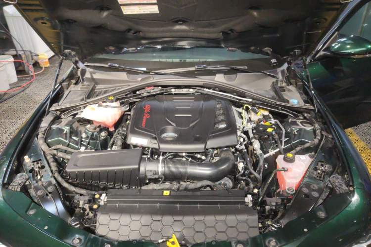 Used Alfa Romeo Giulia 2021 2.0T 280HP Luxury Edition Engine Bay