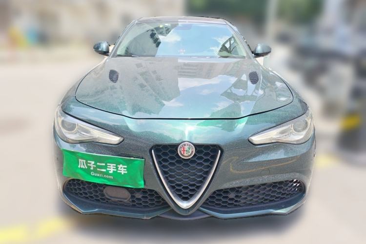 Used Alfa Romeo Giulia 2021 2.0T 280HP Luxury Sport Edition Front
