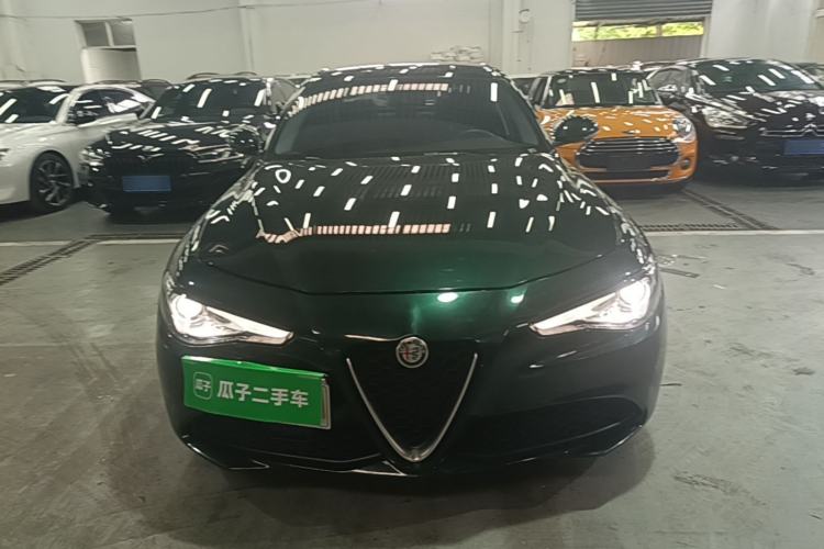 Used Alfa Romeo Giulia 2021 2.0T 280HP Luxury Edition Front
