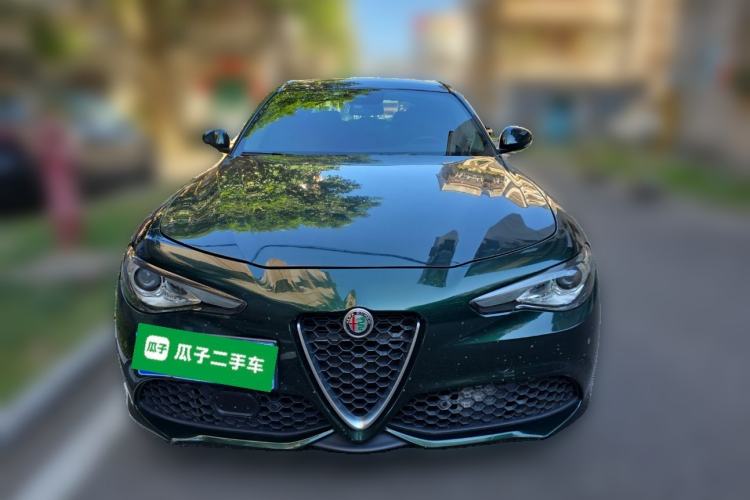 Used Alfa Romeo Giulia 2021 2.0T 280HP Luxury Sport Edition Front