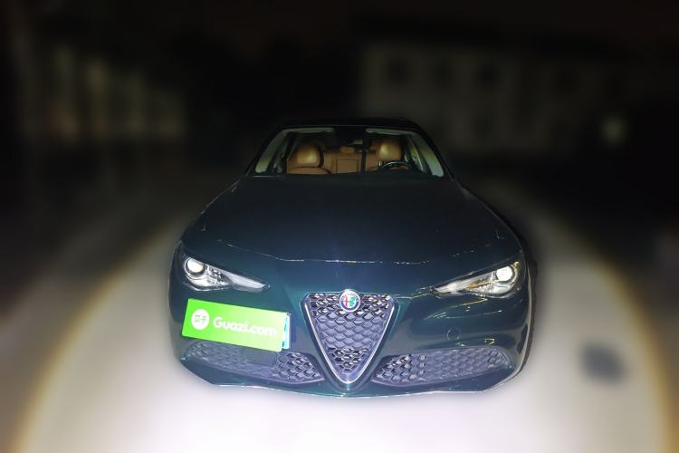 Used Alfa Romeo Giulia 2021 2.0T 280HP Luxury Edition Front