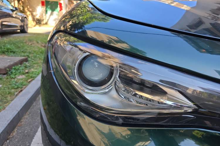 Used Alfa Romeo Giulia 2021 2.0T 280HP Luxury Sport Edition Right Front Headlight