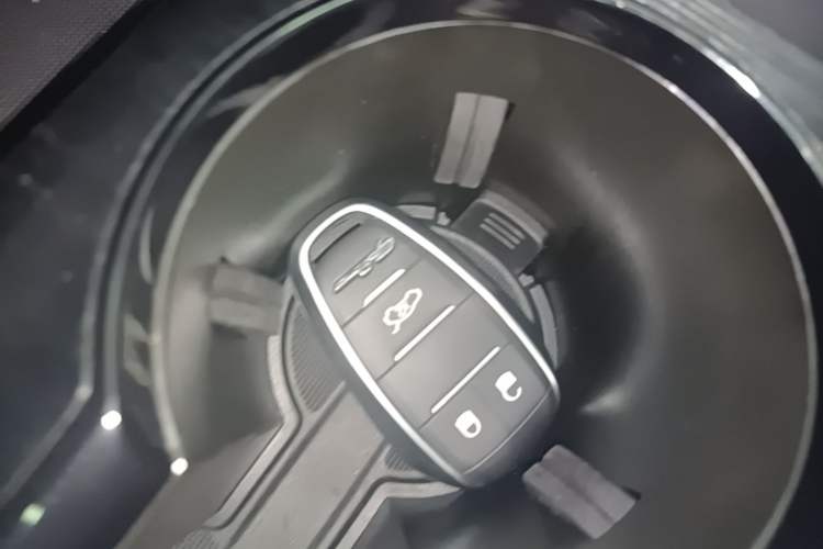 Used Alfa Romeo Giulia 2021 2.0T 280HP Luxury Edition Vehicle Key