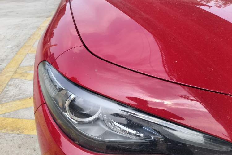 Used Alfa Romeo Giulia 2021 2.0T 280HP Luxury Edition Right Front Headlight