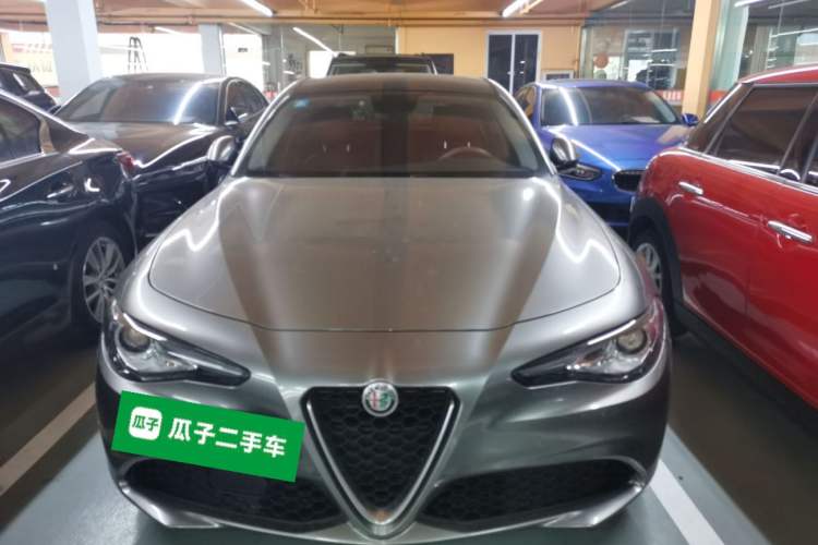Used Alfa Romeo Giulia 2021 2.0T 280HP Luxury Edition Front