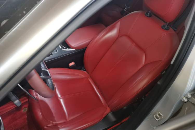 Used Alfa Romeo Giulia 2021 2.0T 280HP Luxury Edition Left Front Seat