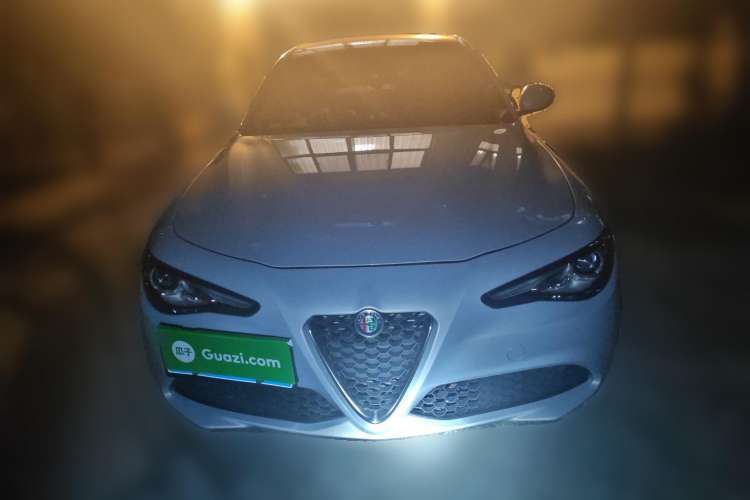 Used Alfa Romeo Giulia 2021 2.0T 280HP Luxury Edition Front