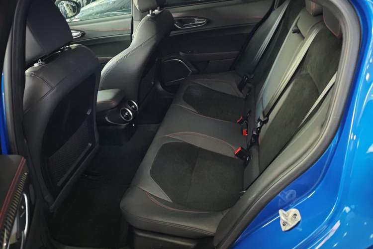 Used Alfa Romeo Giulia 2022 2.0T 280HP Veloce Track Edition Left Rear Seat