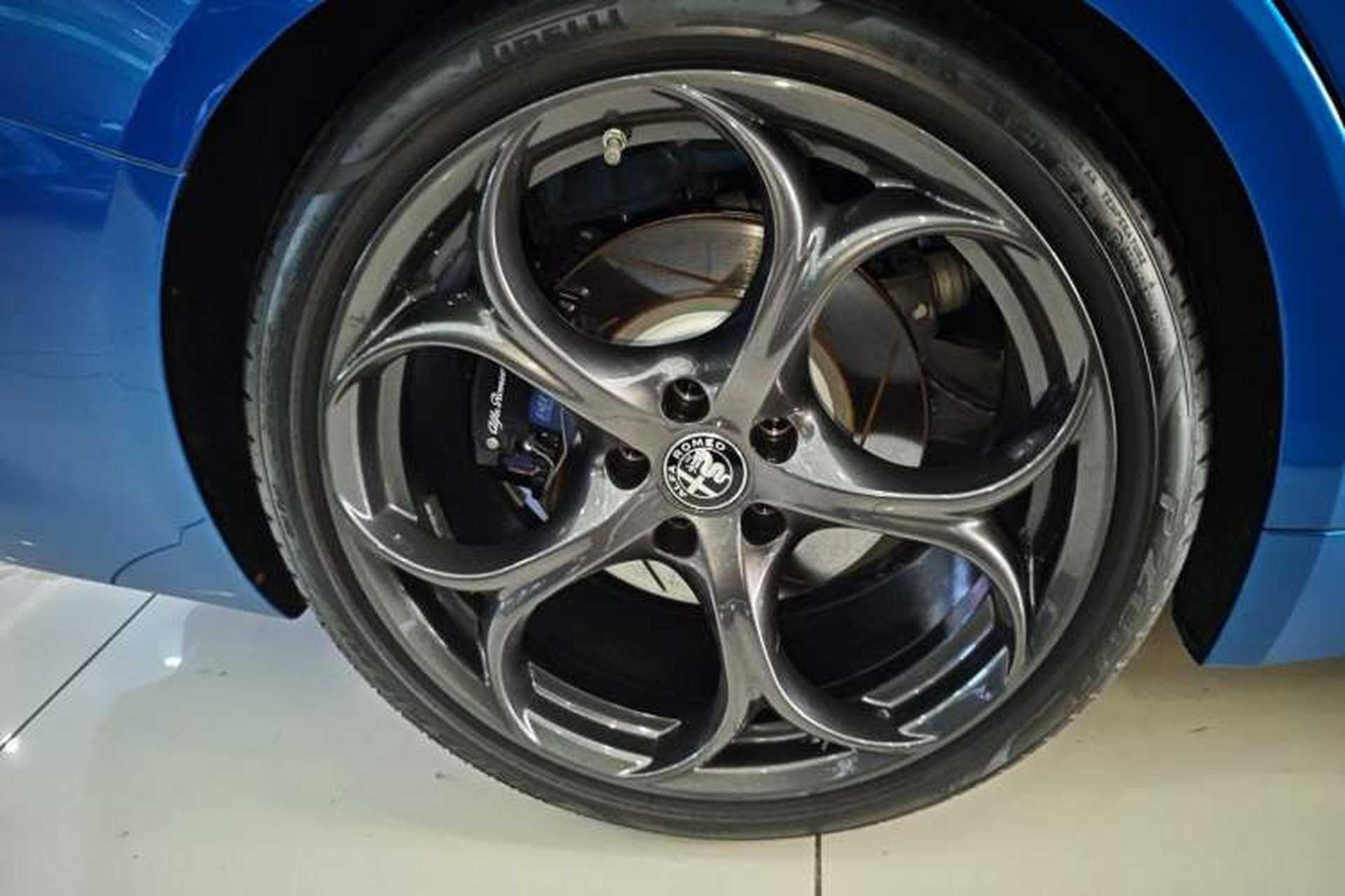 Used Alfa Romeo Giulia 2022 2.0T 280HP Veloce Track Edition Right Rear Wheel Hub