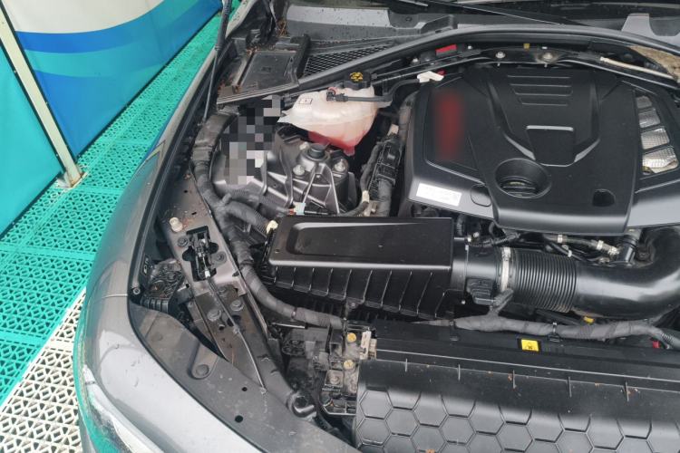 Used Alfa Romeo Giulia 2022 2.0T 280HP Veloce Track Edition Engine Bay Right