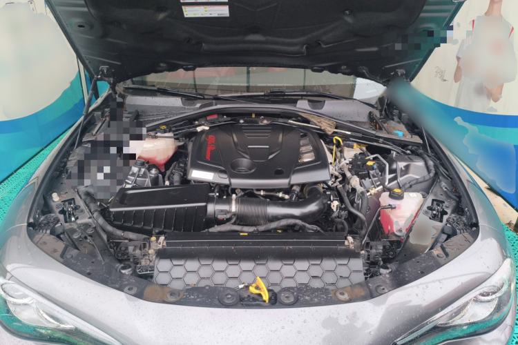 Used Alfa Romeo Giulia 2022 2.0T 280HP Veloce Track Edition Engine Bay