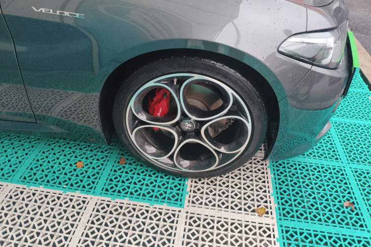 Used Alfa Romeo Giulia 2022 2.0T 280HP Veloce Track Edition Right Front Wheel Hub