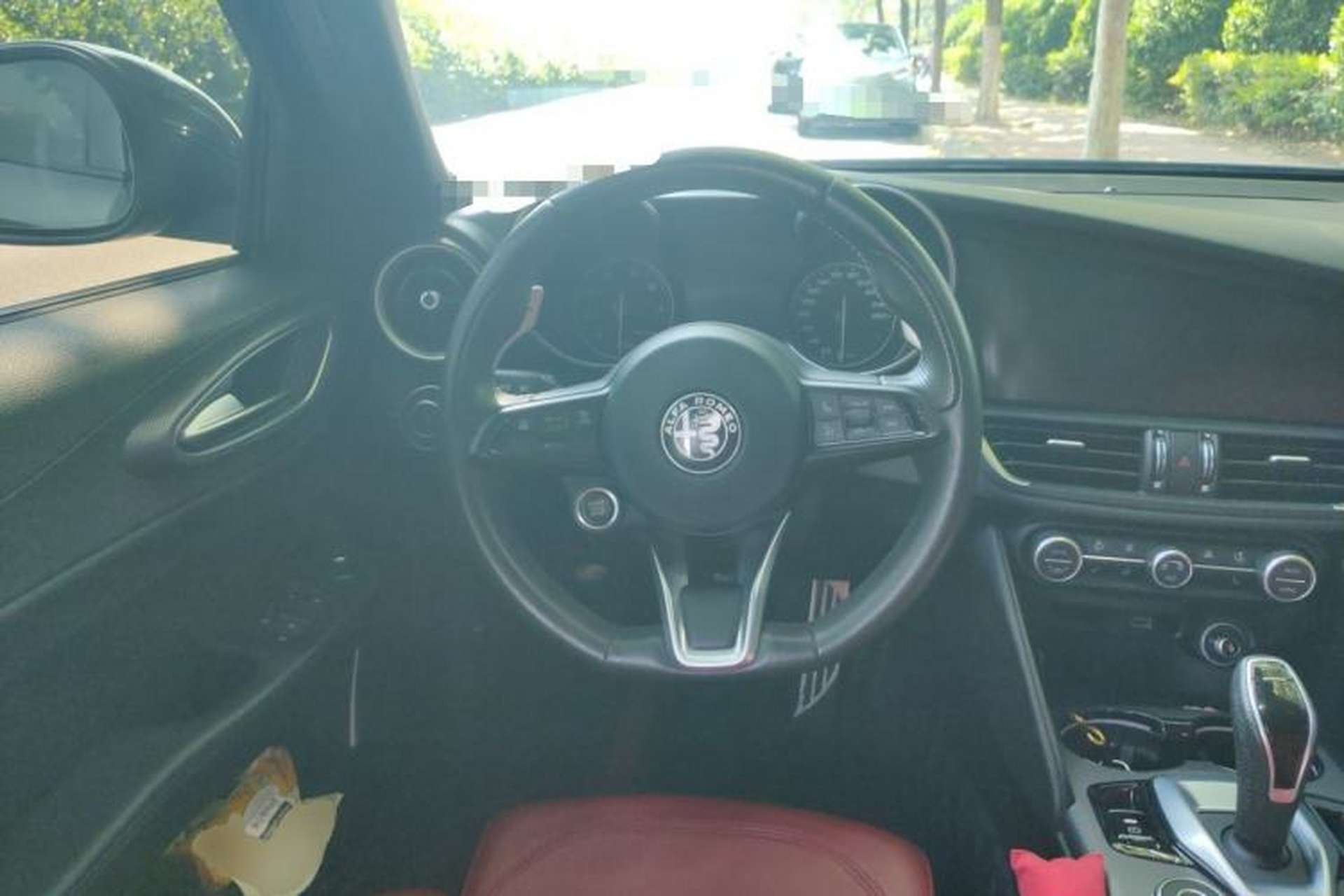 Used Alfa Romeo Giulia 2022 2.0T 280HP Veloce Track Edition Steering Wheel