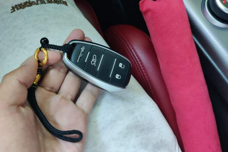 Used Alfa Romeo Giulia 2022 2.0T 280HP Veloce Track Edition Vehicle Key