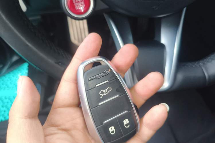 Used Alfa Romeo Giulia 2022 2.0T 280HP Veloce Track Edition Vehicle Key