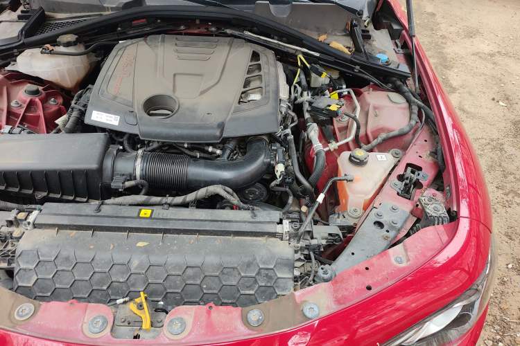 Used Alfa Romeo Giulia 2022 2.0T 280HP Ti Driving Edition Engine Bay Left