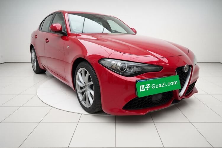 Used Alfa Romeo Giulia 2022 2.0T 280HP Ti Driving Edition Exterior 2