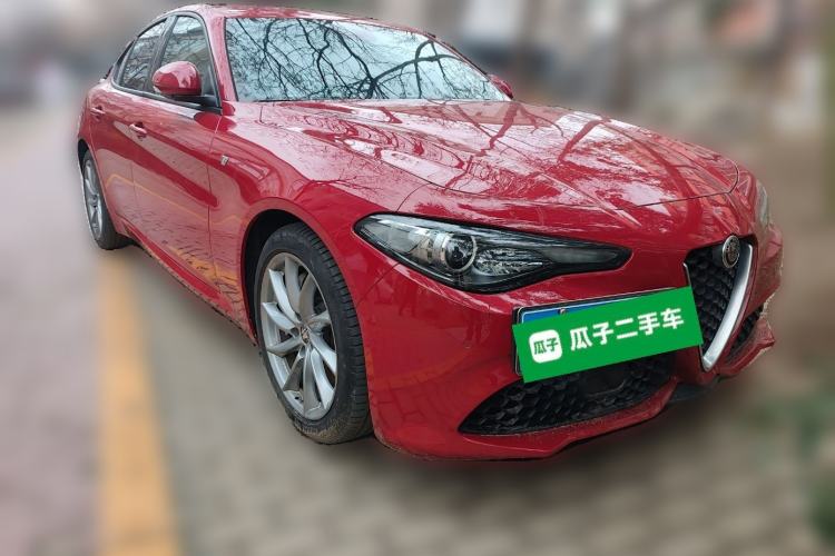 Used Alfa Romeo Giulia 2022 2.0T 280HP Ti Driving Edition Front Right 45 Deg