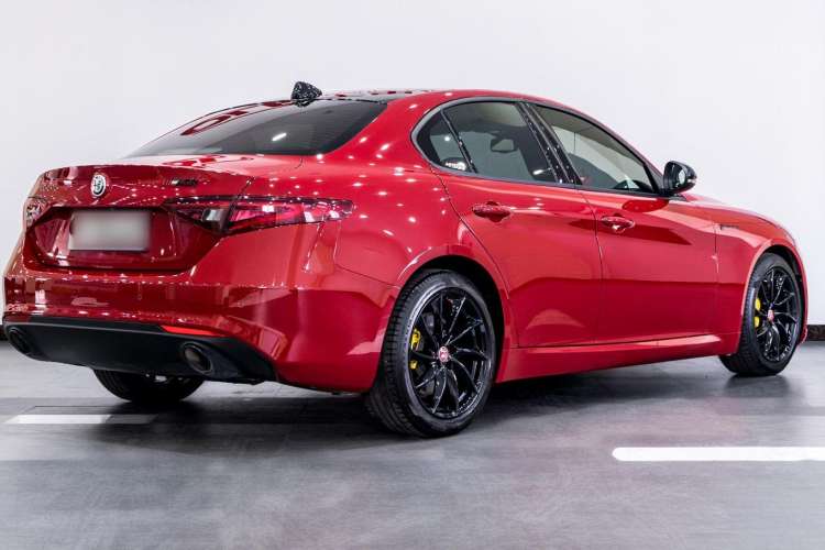 Used Alfa Romeo Giulia 2022 2.0T 280HP Ti Driving Edition Rear Right 45 Deg
