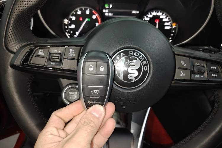 Used Alfa Romeo Giulia 2022 2.0T 280HP Ti Driving Edition Vehicle Key