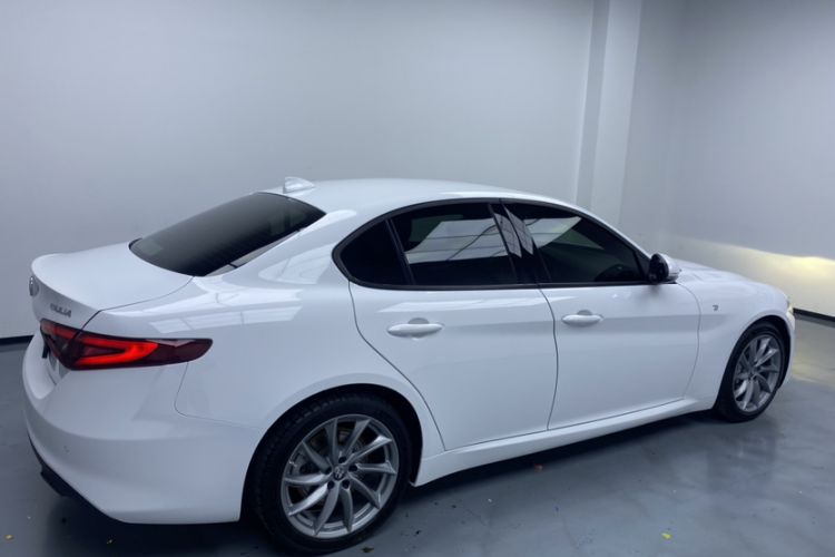Used Alfa Romeo Giulia 2022 2.0T 280HP Ti Driving Edition Exterior 4