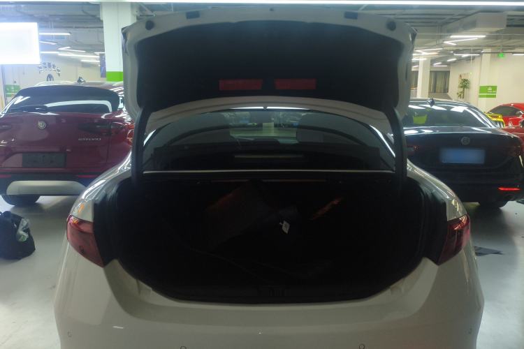 Used Alfa Romeo Giulia 2022 2.0T 280HP Ti Driving Edition Trunk