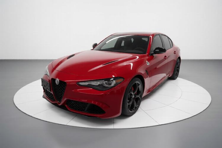 Alfa Romeo Giulia 2023 2.9T V6 520HP Four-Leaf Clover Edition