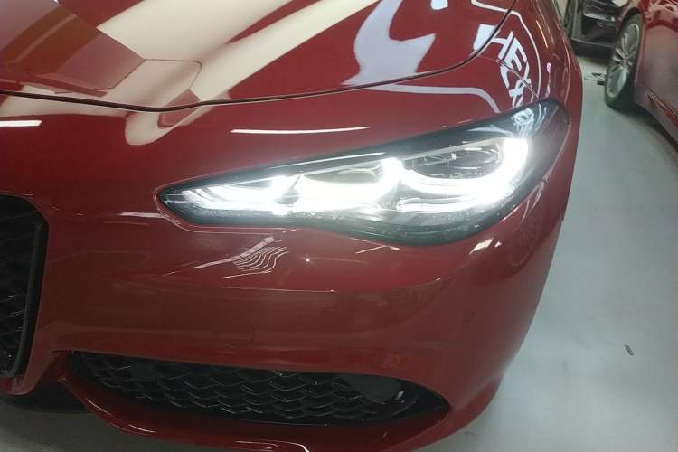 Used Alfa Romeo Giulia 2023 2.0T 280HP Longitudinal Engine Version Left Front Headlight