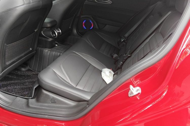 Used Alfa Romeo Giulia 2023 2.9T V6 520HP Four-Leaf Clover Edition Left Rear Seat