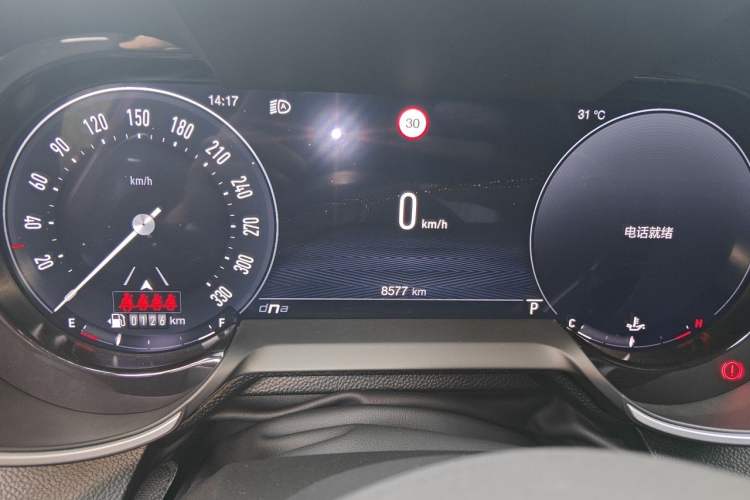 Used Alfa Romeo Giulia 2023 2.9T V6 520HP Four-Leaf Clover Edition Odometer Close Up