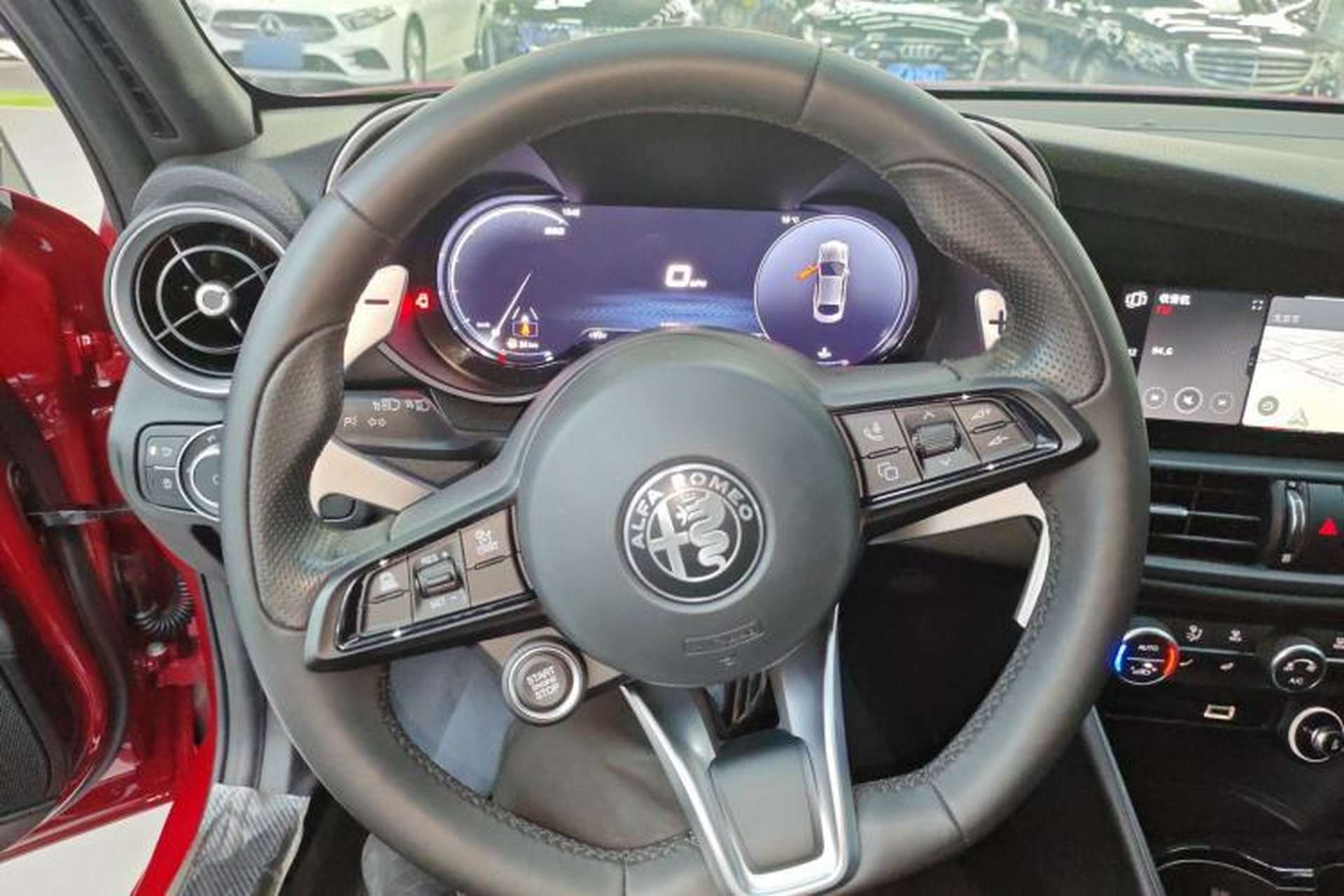 Used Alfa Romeo Giulia 2023 2.0T 280HP Longitudinal Engine Version Steering Wheel