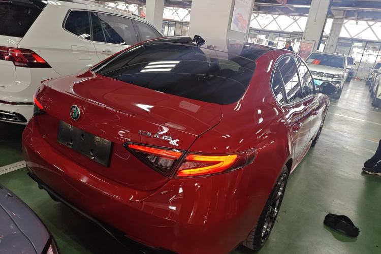 Used Alfa Romeo Giulia 2024 2.0T 280HP Tributo Italiano Legend Tribute Edition Rear Right 45 Deg