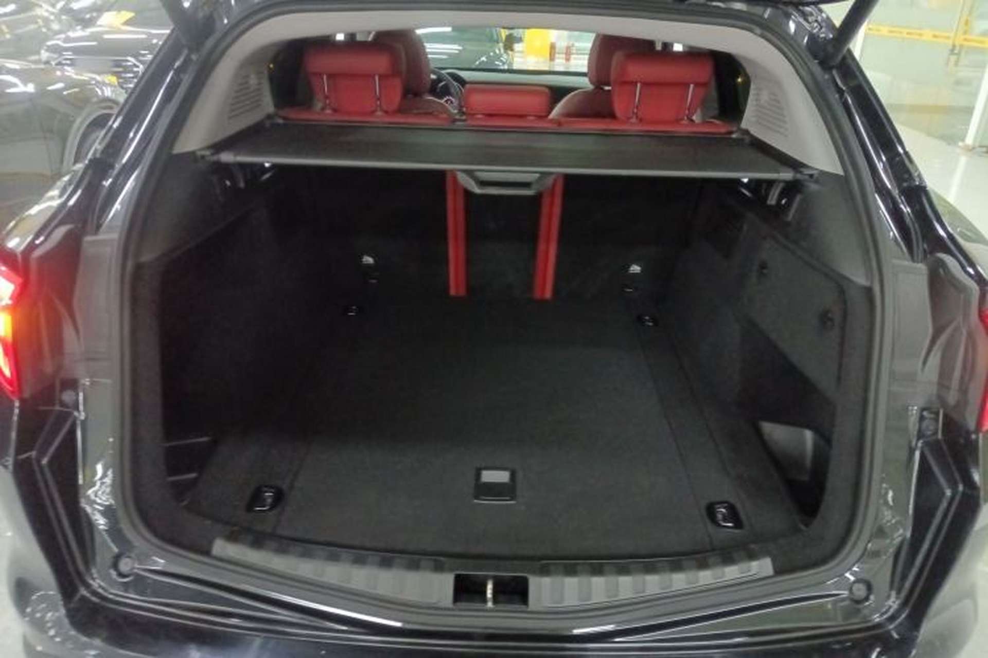 Used Alfa Romeo Stelvio 2017 2.0T 200HP Elite Edition Trunk