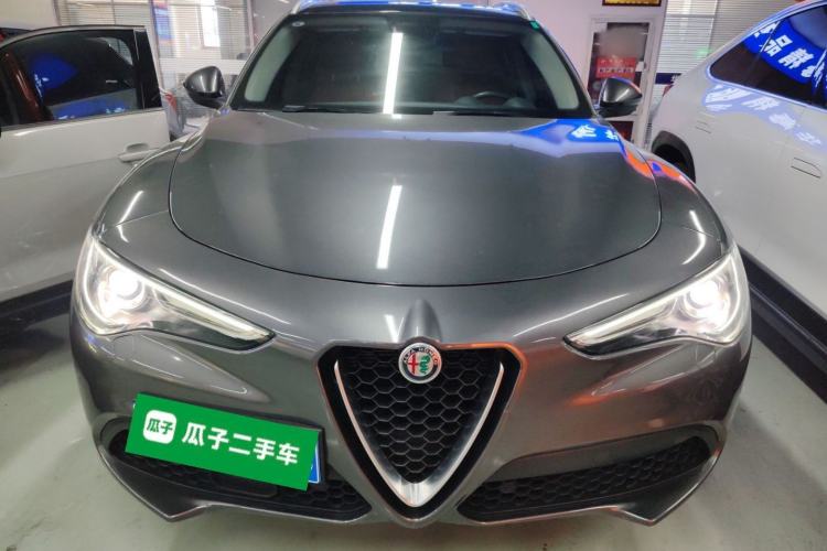 Used Alfa Romeo Stelvio 2021 2.0T 280HP Luxury Edition Front