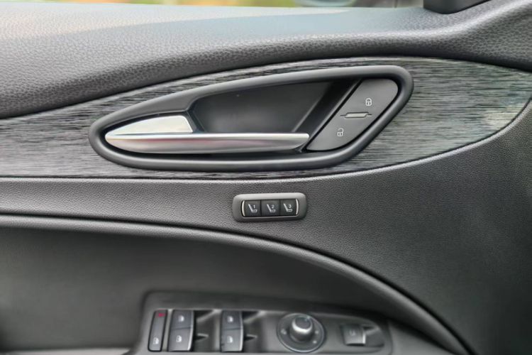 Used Alfa Romeo Stelvio 2023 2.0T 280HP Sprint Zongqing Version Interior 6