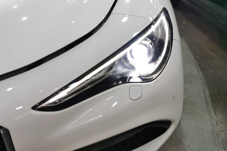 Used Alfa Romeo Stelvio 2017 2.0T 200HP Elite Edition Left Front Headlight