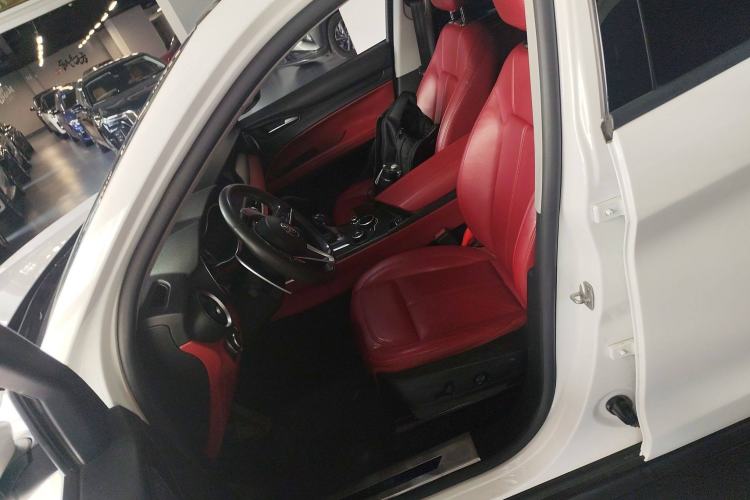 Used Alfa Romeo Stelvio 2017 2.0T 200HP Elite Edition Left Front Seat