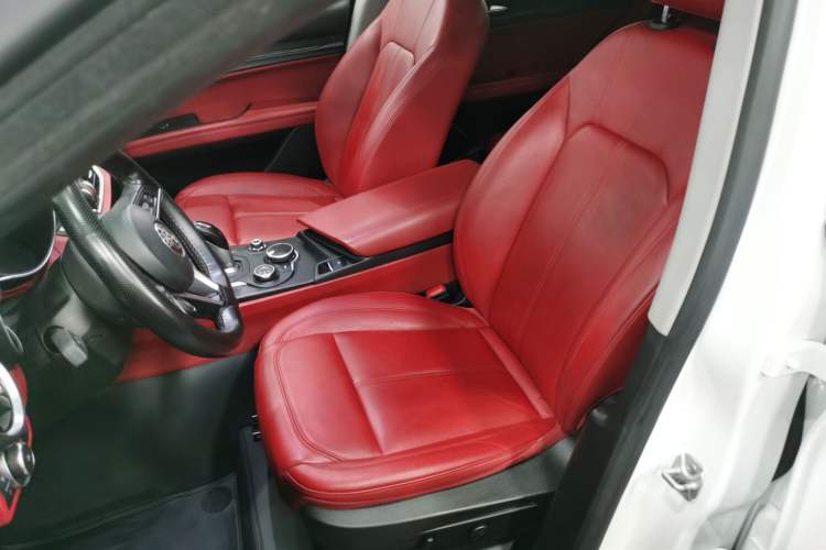 Used Alfa Romeo Stelvio 2017 2.0T 200HP Elite Edition Left Front Seat