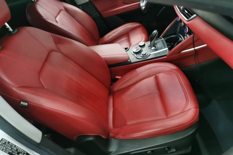 Used Alfa Romeo Stelvio 2017 2.0T 200HP Elite Edition Right Front Seat